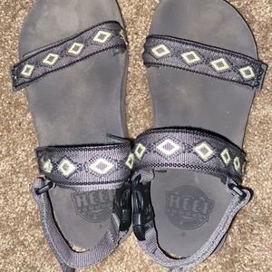 reef sandals